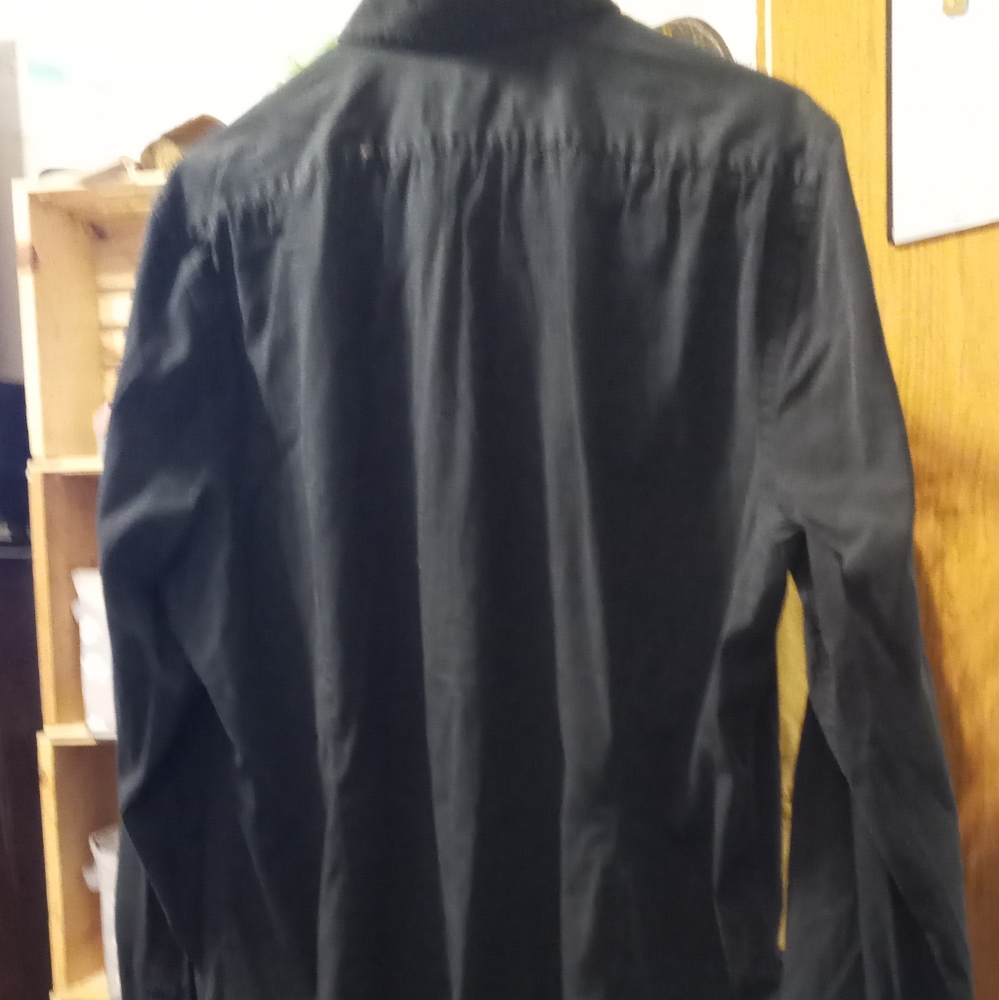 1MX express button down - Picture 2 of 3